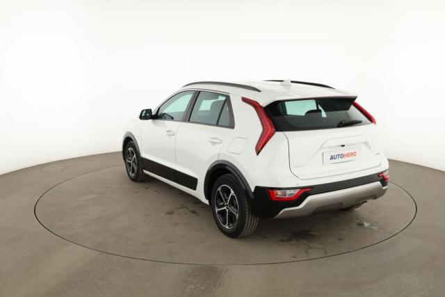 Kia Niro image 9
