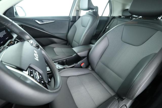 Kia Niro image 2