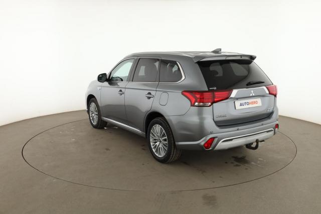 Mitsubishi Outlander image 7