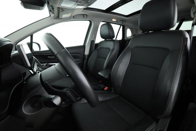 Suzuki S-Cross image 8