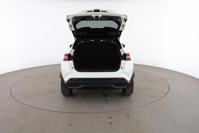 Nissan Juke image 9