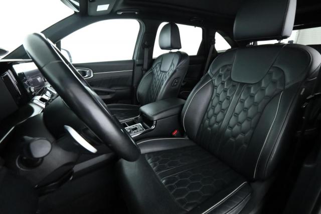 Kia Sorento image 6