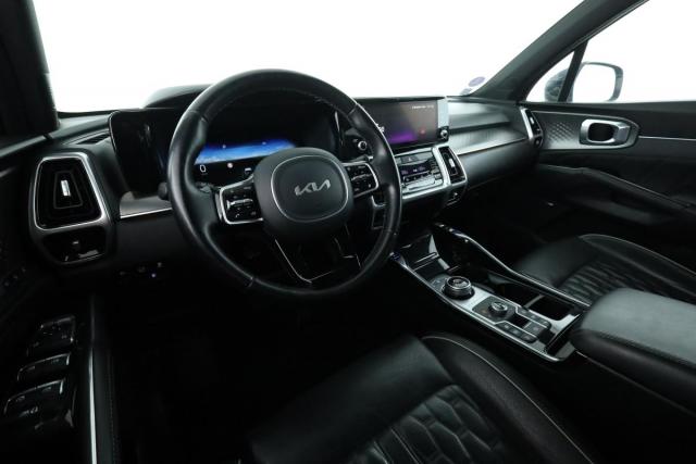 Kia Sorento image 9