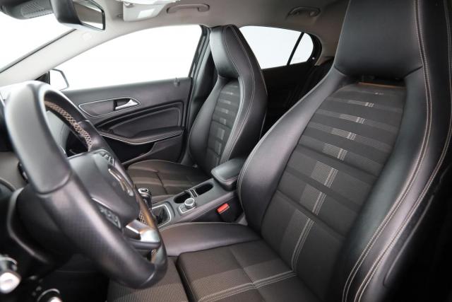 Mercedes Benz Gla image 2