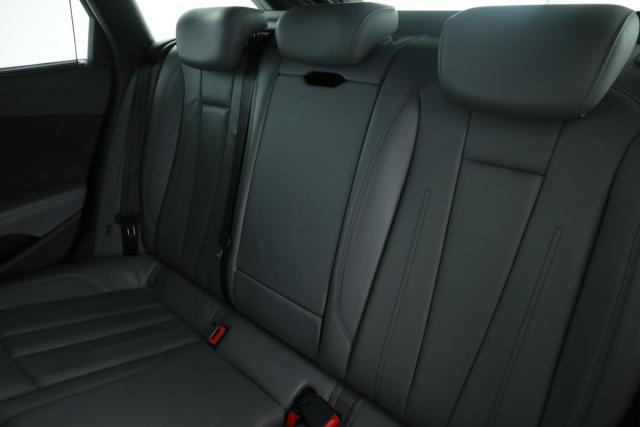 Audi A4 Avant image 6
