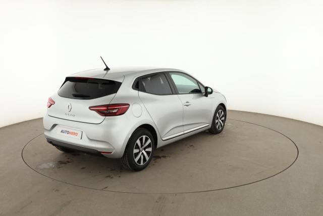 Renault Clio image 9