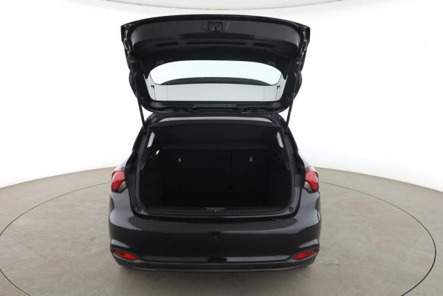 Fiat Tipo image 1