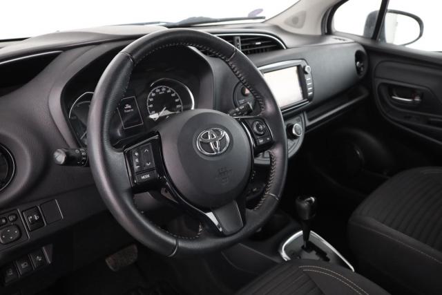 Toyota Yaris image 2