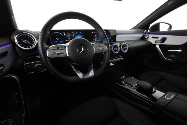 Mercedes Benz Cla image 3