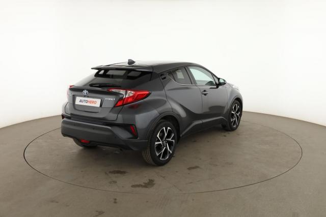Toyota C-Hr image 6
