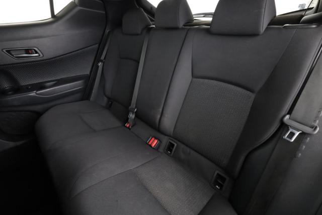 Toyota C-Hr image 5
