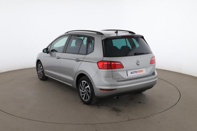 Volkswagen Golf Sportsvan image 2