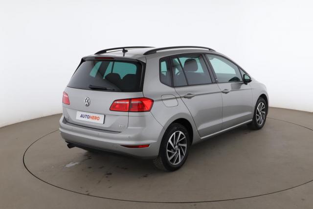 Volkswagen Golf Sportsvan image 6