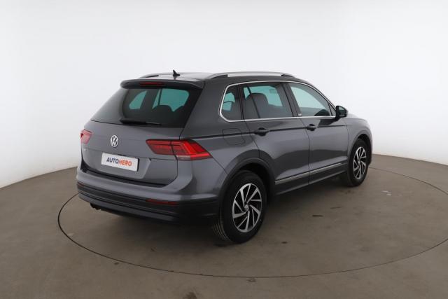Volkswagen Tiguan image 2