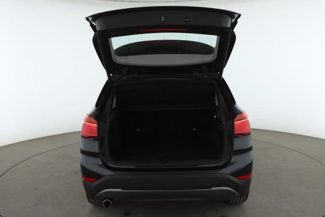 Bmw X1 image 2