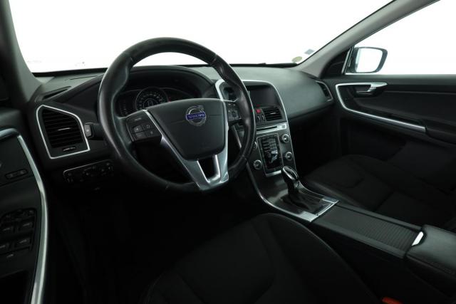 Volvo Xc60 image 9