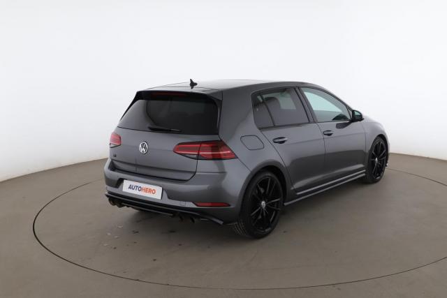 Volkswagen Golf image 1