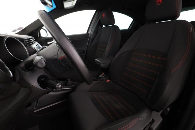 Alfa Romeo Giulietta image 4