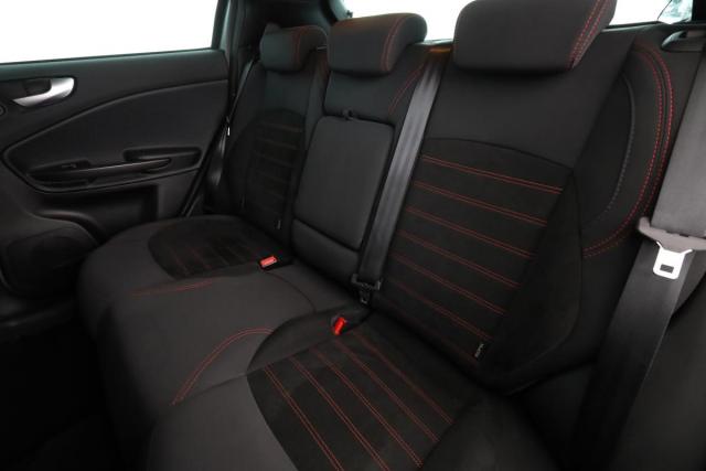 Alfa Romeo Giulietta image 6