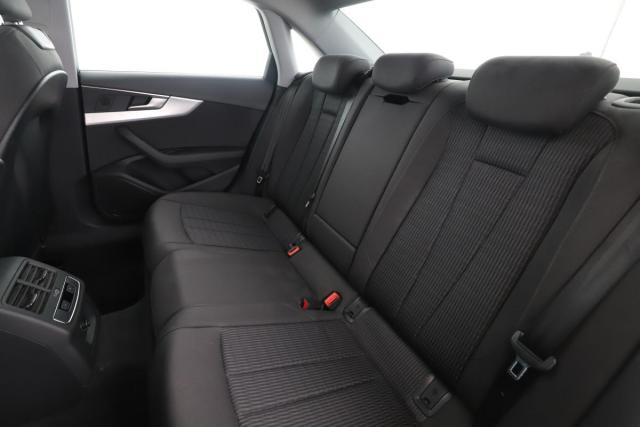 Audi A4 image 9