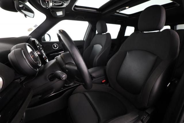 Mini Clubman image 8