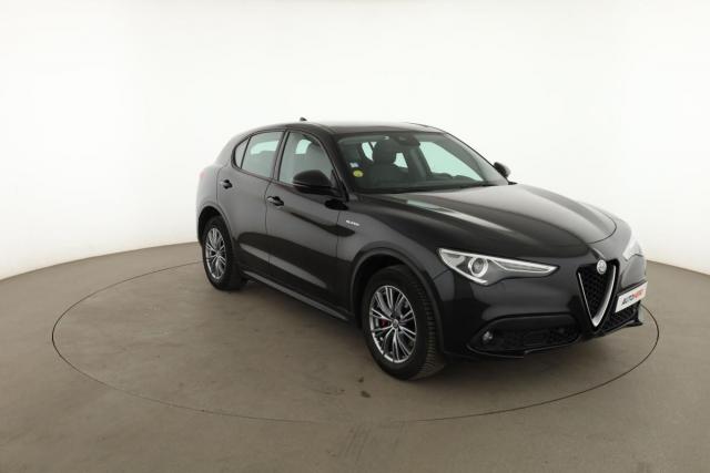 Alfa Romeo Stelvio image 3