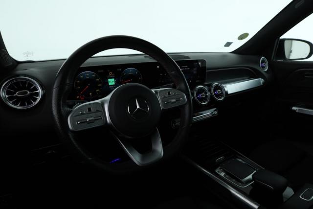 Mercedes Benz Glb image 2