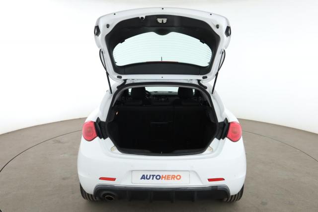 Alfa Romeo Giulietta image 1
