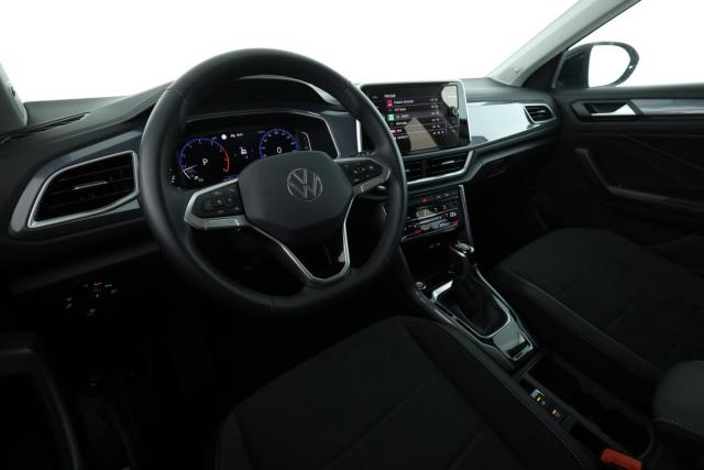Volkswagen T-Roc image 4