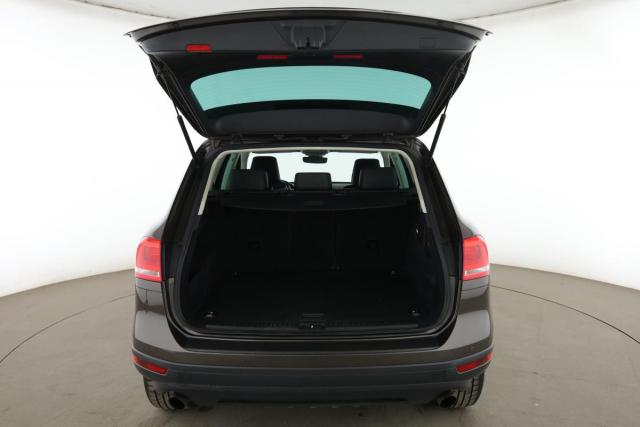 Volkswagen Touareg image 8