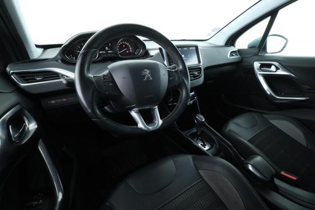 Peugeot 2008 image 1