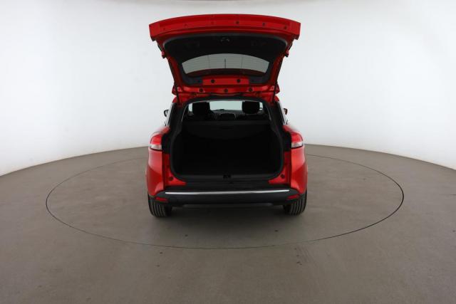 Renault Clio Estate image 2