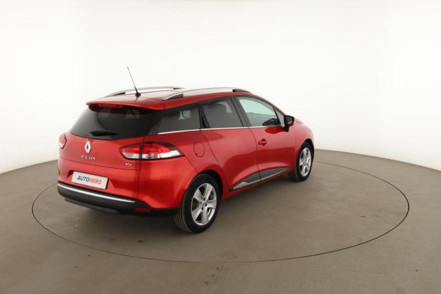 Renault Clio Estate image 5