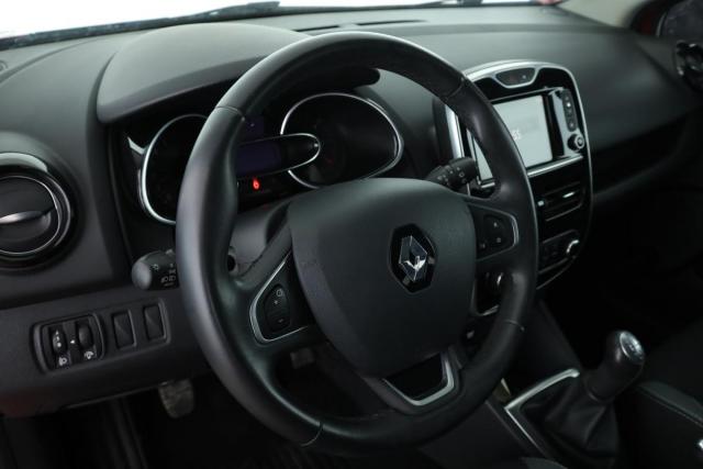 Renault Clio Estate image 9