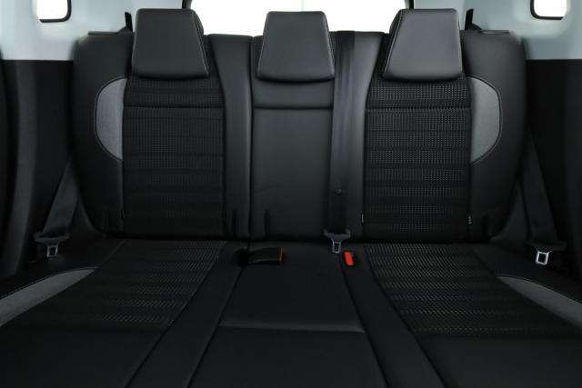 Peugeot 2008 image 9