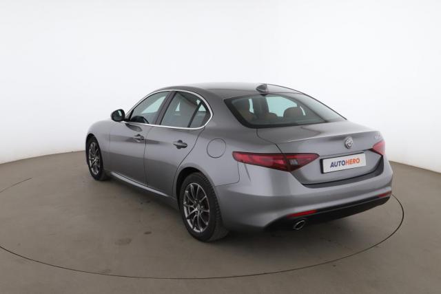 Alfa Romeo Giulia image 5