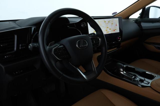 Lexus Nx image 2