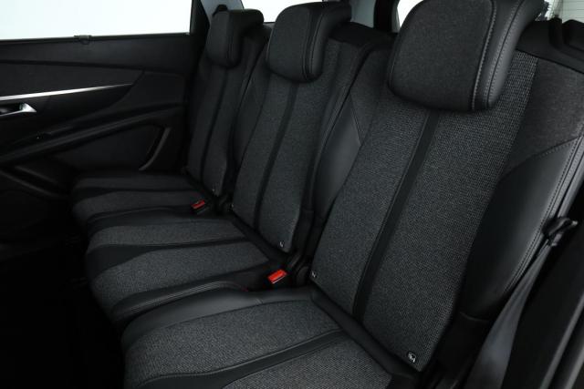 Peugeot 5008 image 5