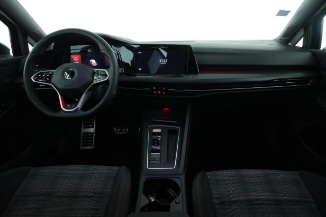 Volkswagen Golf image 8