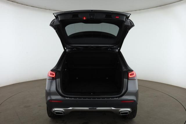 Mercedes Benz Gla image 4