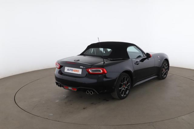 Abarth 124 Spider image 2