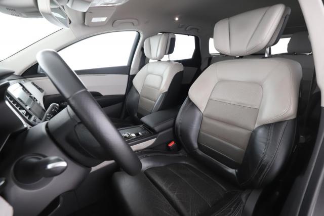 Renault Talisman Estate image 4