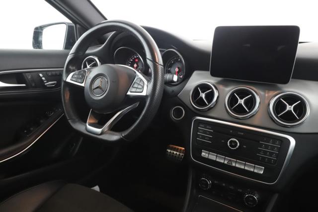 Mercedes Benz Gla image 5