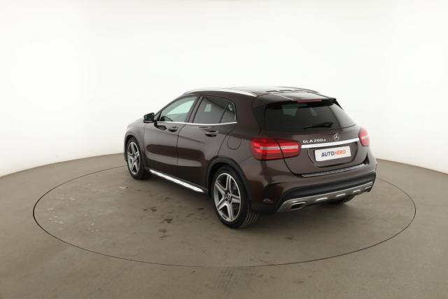 Mercedes Benz Gla image 1