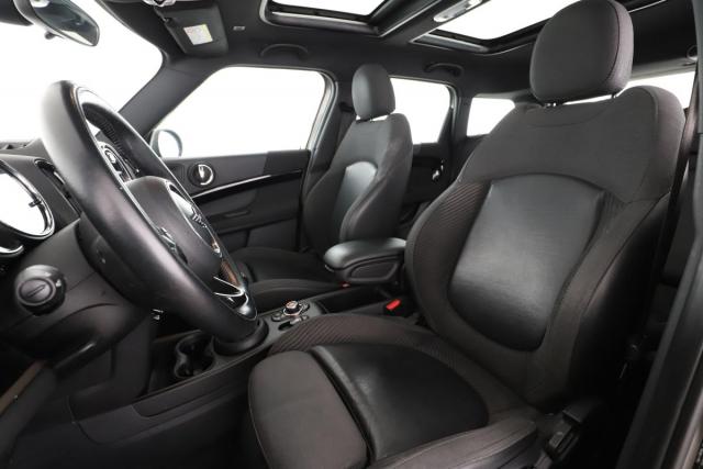 Mini Countryman image 2