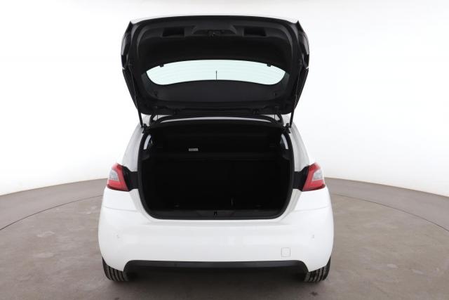 Peugeot 308 image 2