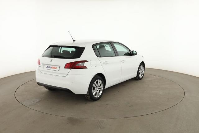 Peugeot 308 image 1