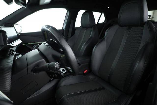 Peugeot 2008 image 1