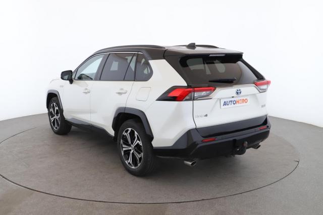Toyota Rav4 image 2