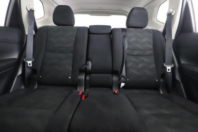Nissan X-Trail image 1